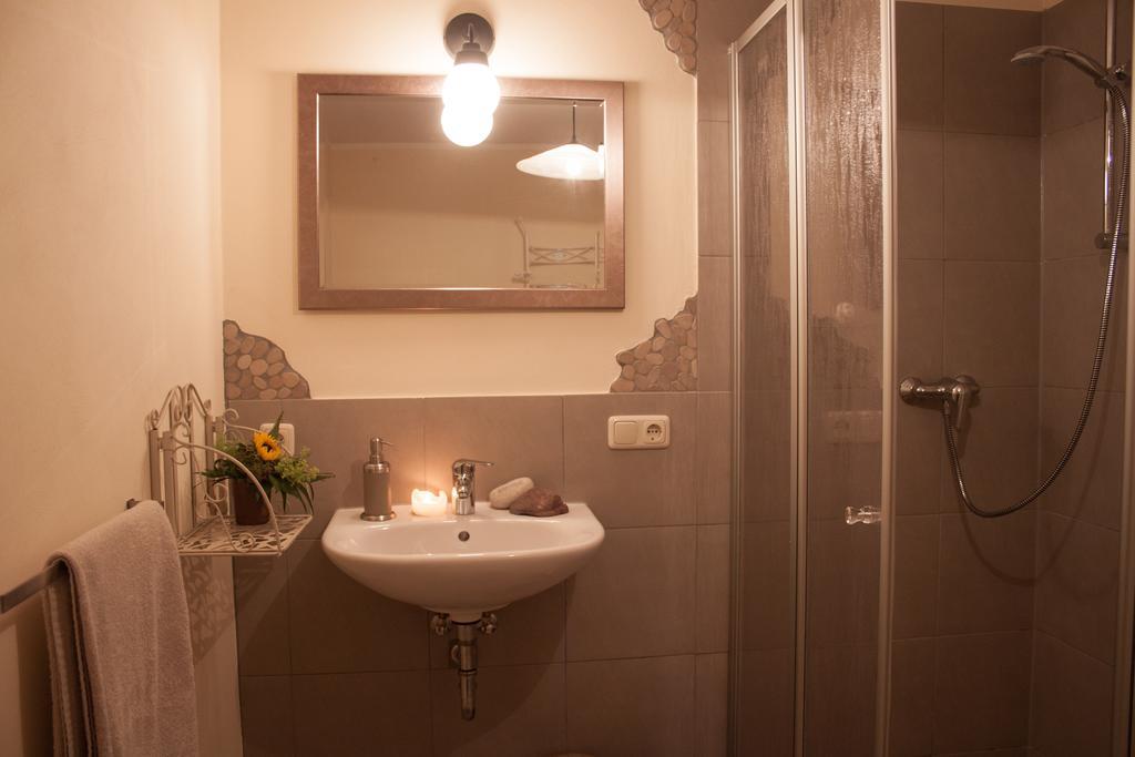 Sophienhof Achternholt Hotell Wardenburg Rum bild